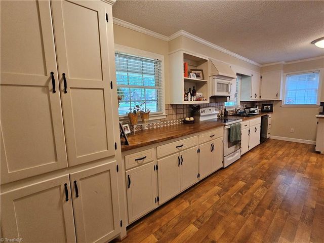 137 Forest Lane, State Road, NC 28676