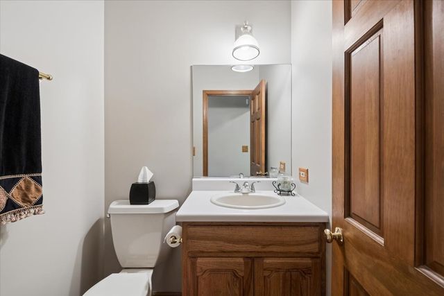 300 White Tail Lane, Ingleside, IL 60041