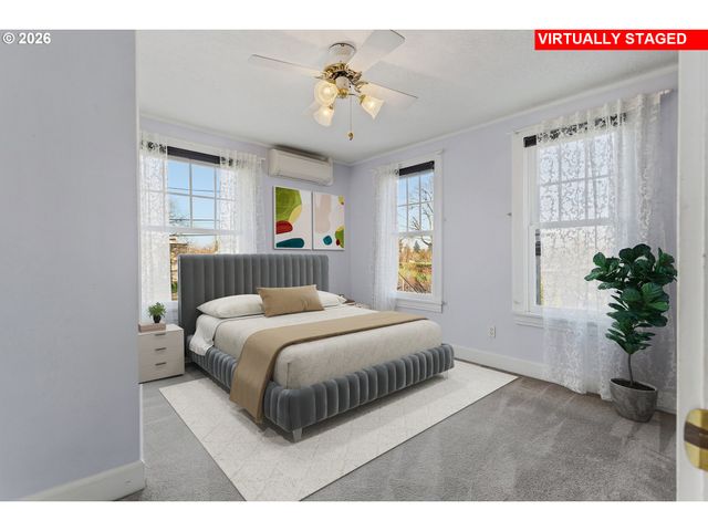 778 E LINCOLN St, Woodburn, OR 97071