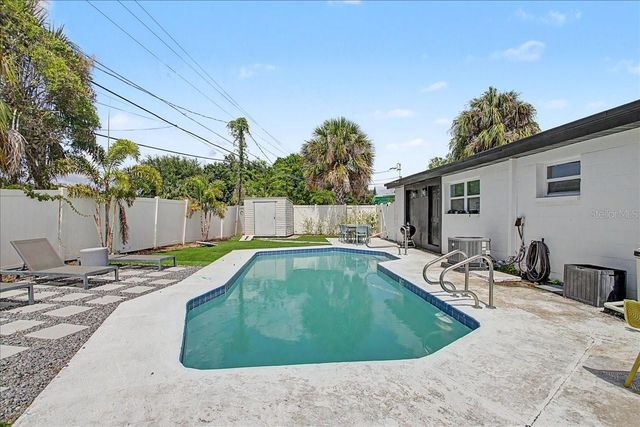 7812 RIDEOUT ROAD, Tampa, FL 33619