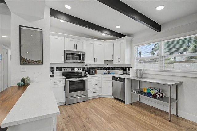 7812 RIDEOUT ROAD, Tampa, FL 33619
