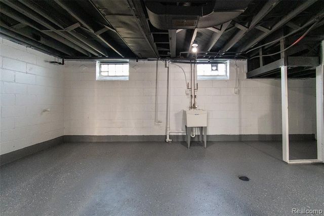 20048 Fleming Street, Detroit, MI 48234