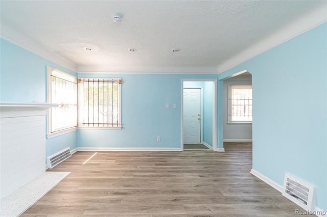 20048 Fleming Street, Detroit, MI 48234