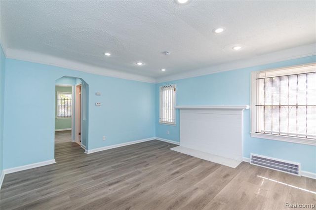 20048 Fleming Street, Detroit, MI 48234