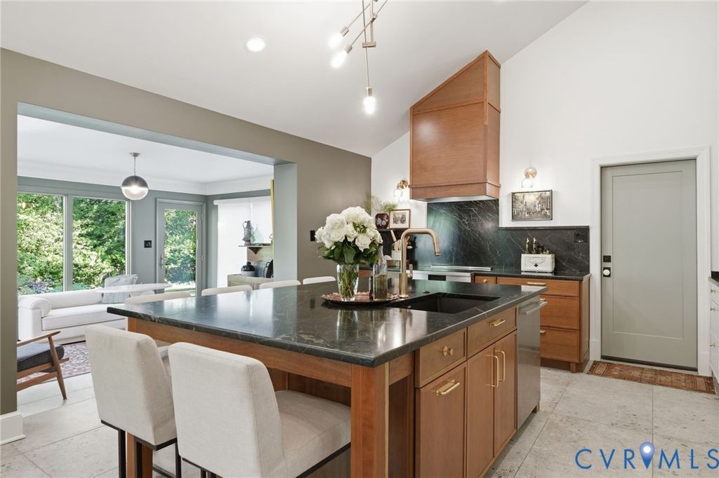 3416 Kenmore Rd, Richmond, VA 23225