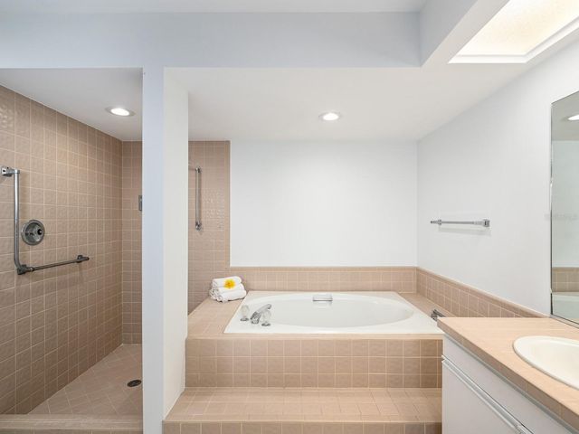 7790 FAIRWAY WOODS DRIVE 1201, Sarasota, FL 34238