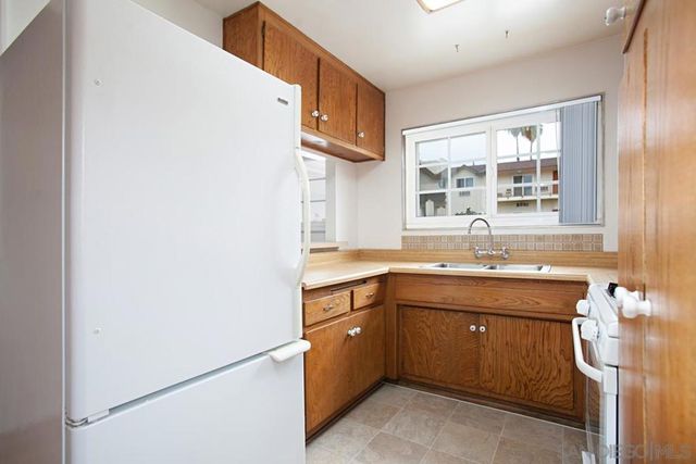 5219 Kesling Street, San Diego, CA 92117