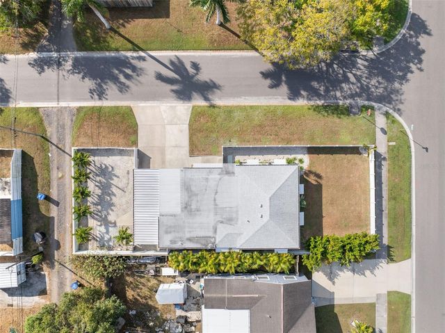 5555 13TH STREET N, St Petersburg, FL 33703