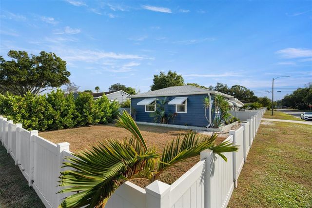 5555 13TH STREET N, St Petersburg, FL 33703