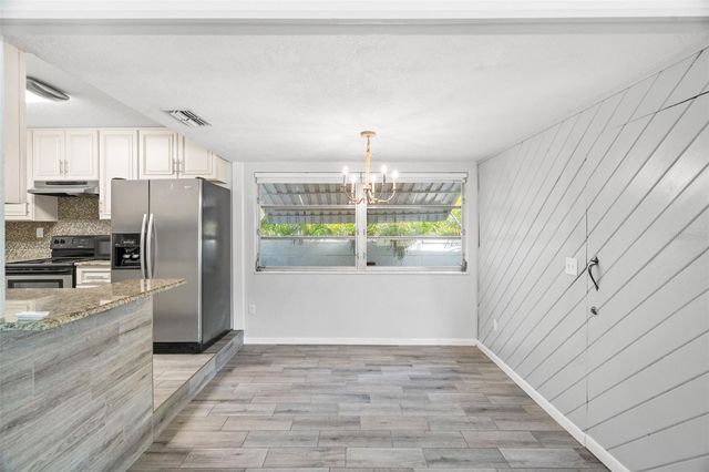 5555 13TH STREET N, St Petersburg, FL 33703