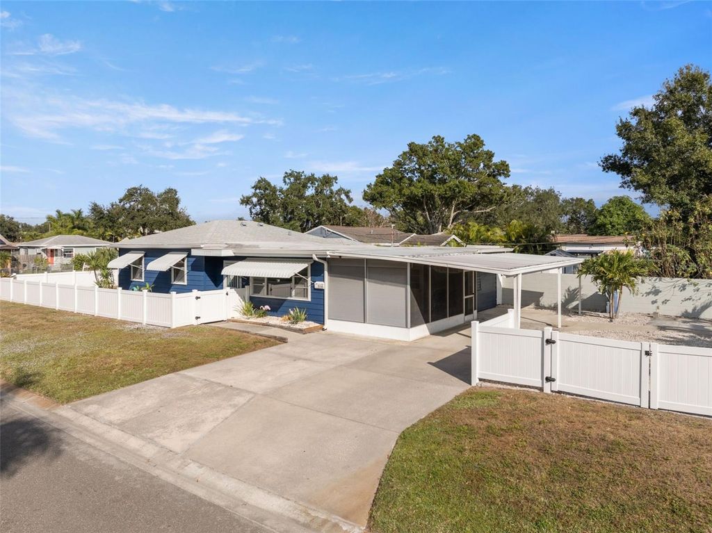 5555 13TH STREET N, St Petersburg, FL 33703