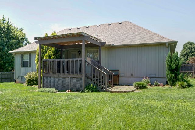 5306 N 12th Avenue, Ozark, MO 65721