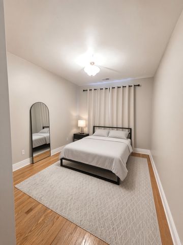 48 N Menard Avenue 3A, Chicago, IL 60644