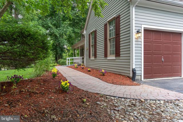424 BUTTONWOOD RD, Landenberg, PA 19350