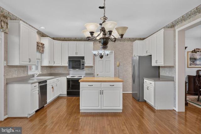 424 BUTTONWOOD RD, Landenberg, PA 19350