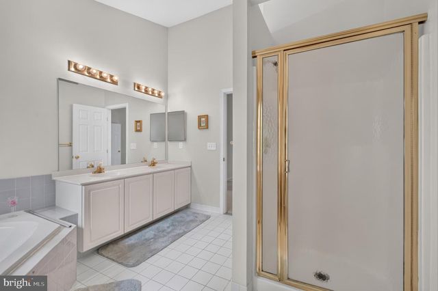 424 BUTTONWOOD RD, Landenberg, PA 19350