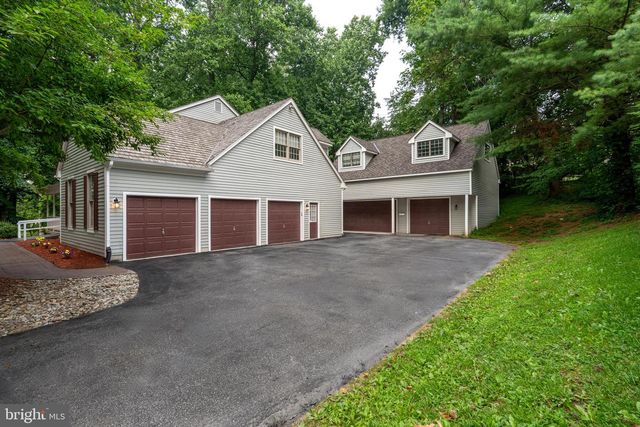 424 BUTTONWOOD RD, Landenberg, PA 19350