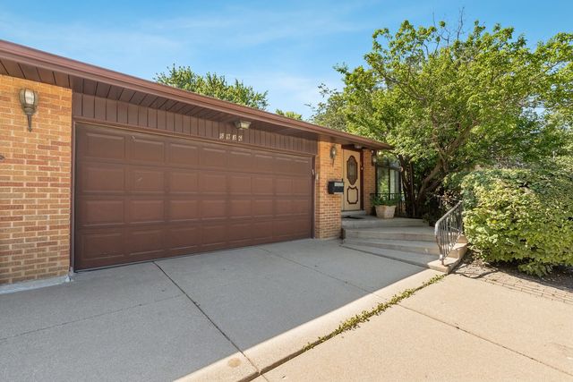 6936 N Kostner Avenue, Lincolnwood, IL 60712