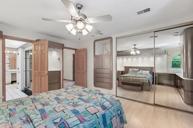 6936 N Kostner Avenue, Lincolnwood, IL 60712