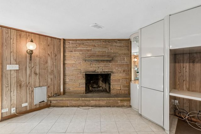 6936 N Kostner Avenue, Lincolnwood, IL 60712