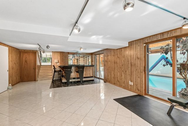 6936 N Kostner Avenue, Lincolnwood, IL 60712