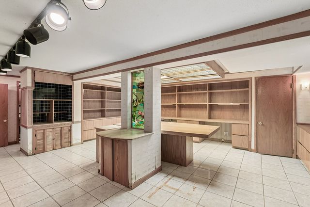 6936 N Kostner Avenue, Lincolnwood, IL 60712