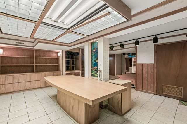 6936 N Kostner Avenue, Lincolnwood, IL 60712