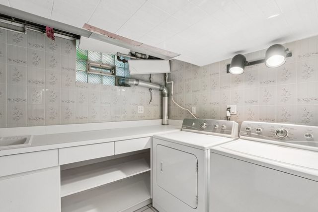 6936 N Kostner Avenue, Lincolnwood, IL 60712