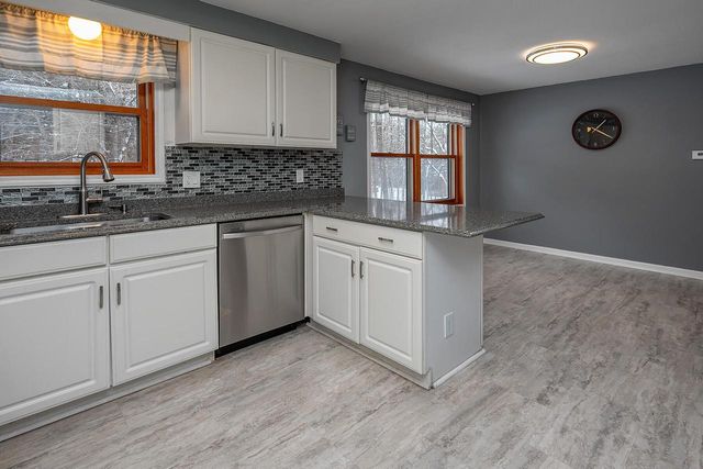 W229S8060 Big Bend DRIVE, Big Bend, WI 53103