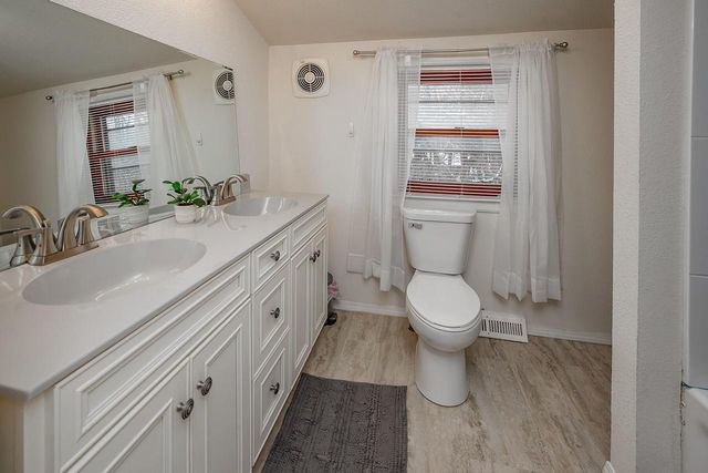 W229S8060 Big Bend DRIVE, Big Bend, WI 53103