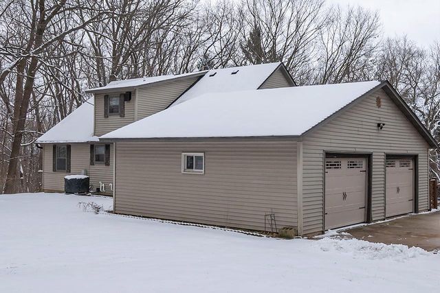 W229S8060 Big Bend DRIVE, Big Bend, WI 53103