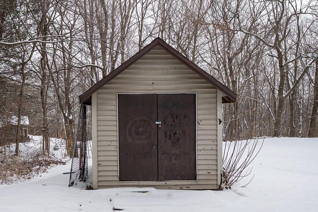 W229S8060 Big Bend DRIVE, Big Bend, WI 53103