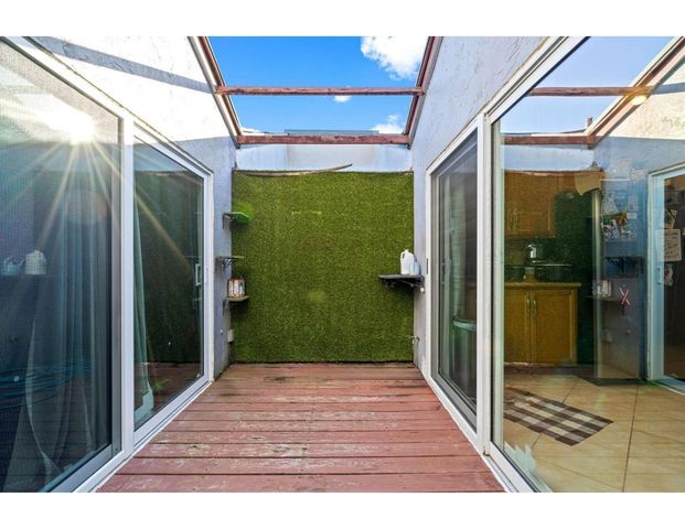 8634 Bridle Path Court 1, Davie, FL 33328