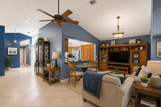 8634 Bridle Path Court 1, Davie, FL 33328