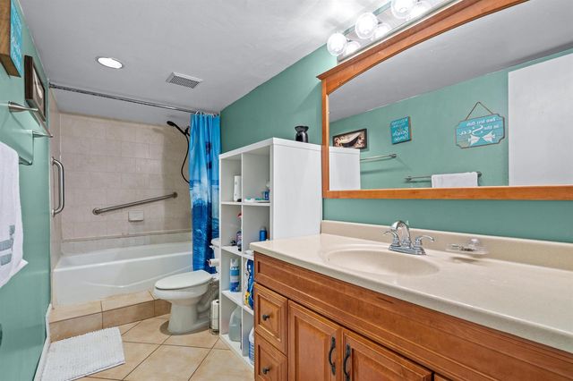 8634 Bridle Path Court 1, Davie, FL 33328