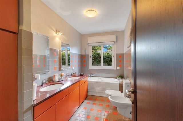 2008 ESPAÑA STREET, San Juan, PR 00911