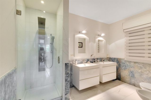 2008 ESPAÑA STREET, San Juan, PR 00911