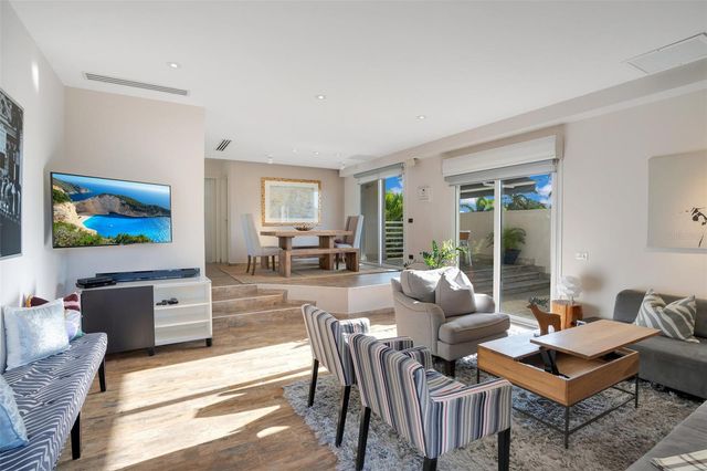 2008 ESPAÑA STREET, San Juan, PR 00911