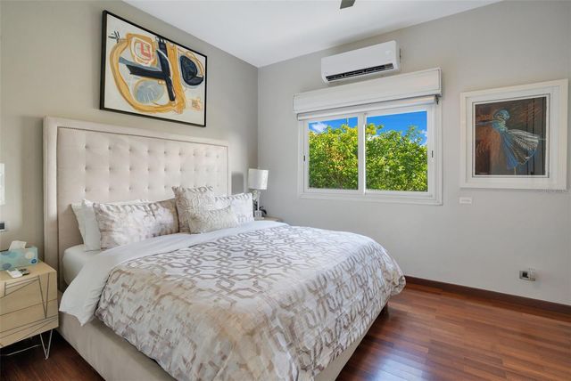 2008 ESPAÑA STREET, San Juan, PR 00911