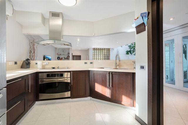 2008 ESPAÑA STREET, San Juan, PR 00911