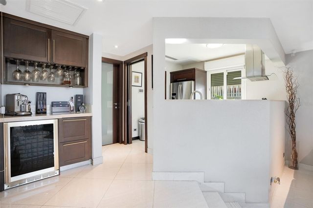 2008 ESPAÑA STREET, San Juan, PR 00911