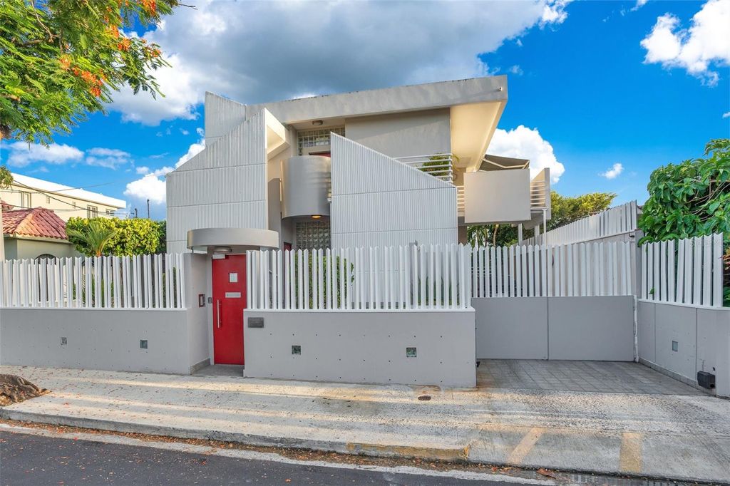 2008 ESPAÑA STREET, San Juan, PR 00911