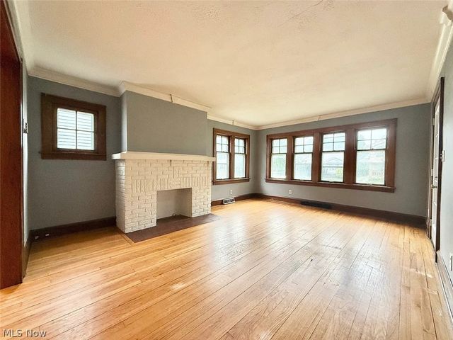 2171 Lincoln Avenue, Lakewood, OH 44107