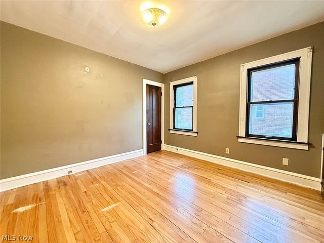 2171 Lincoln Avenue, Lakewood, OH 44107