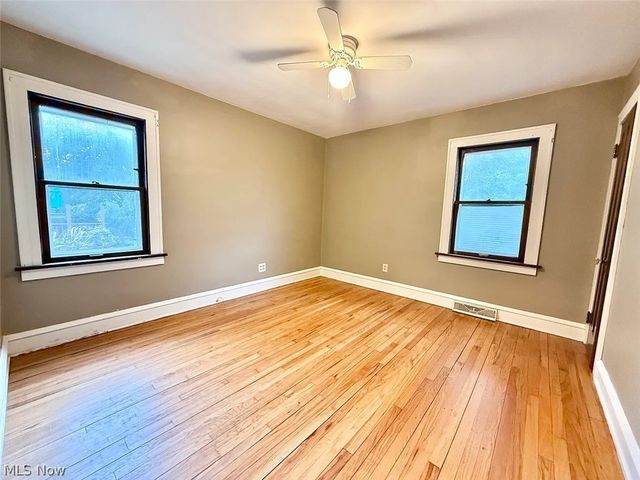 2171 Lincoln Avenue, Lakewood, OH 44107