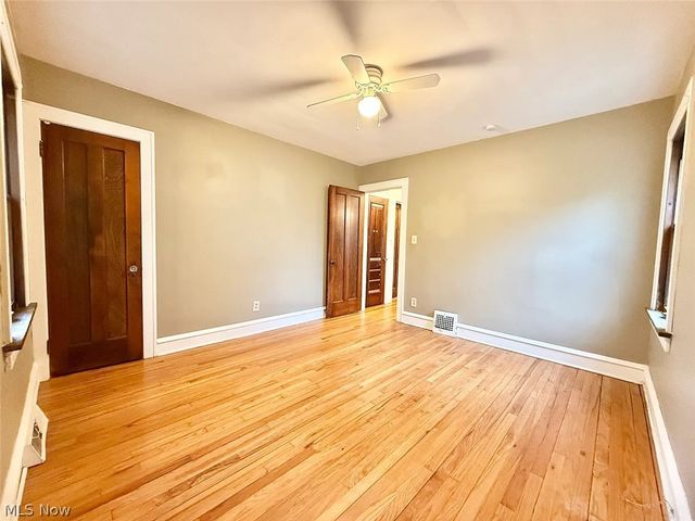 2171 Lincoln Avenue, Lakewood, OH 44107