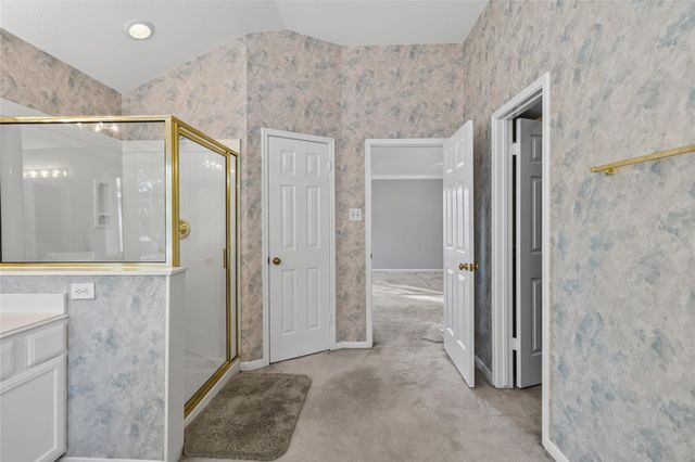 15819 Cutten Road, Houston, TX 77070