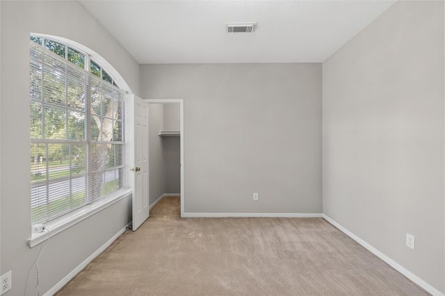 15819 Cutten Road, Houston, TX 77070