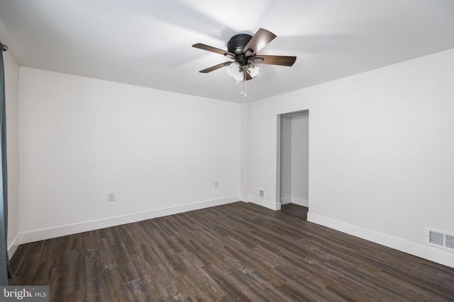 222 N STAR RD, Newark, DE 19711