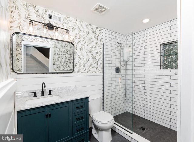 222 N STAR RD, Newark, DE 19711